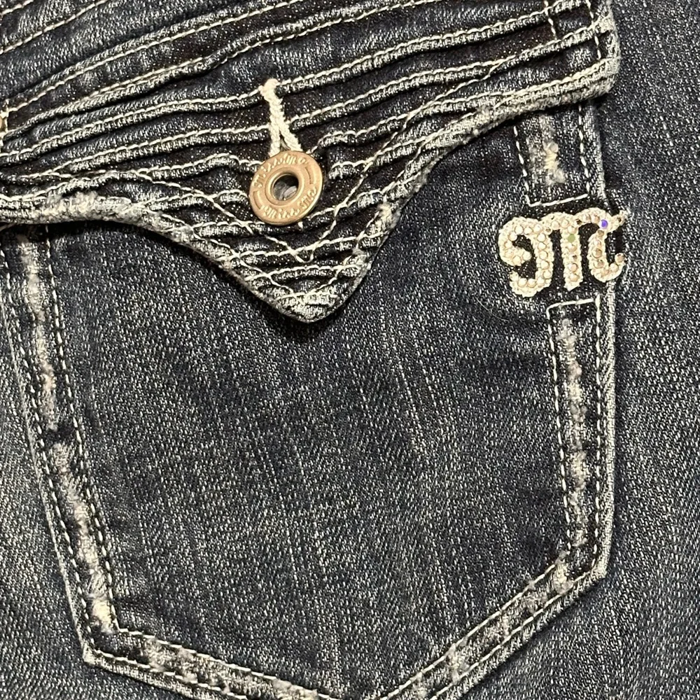 Miss Me Harvard Wash Bootcut Mid Rise Flap Back Pocket Cleo Jeans JP4425